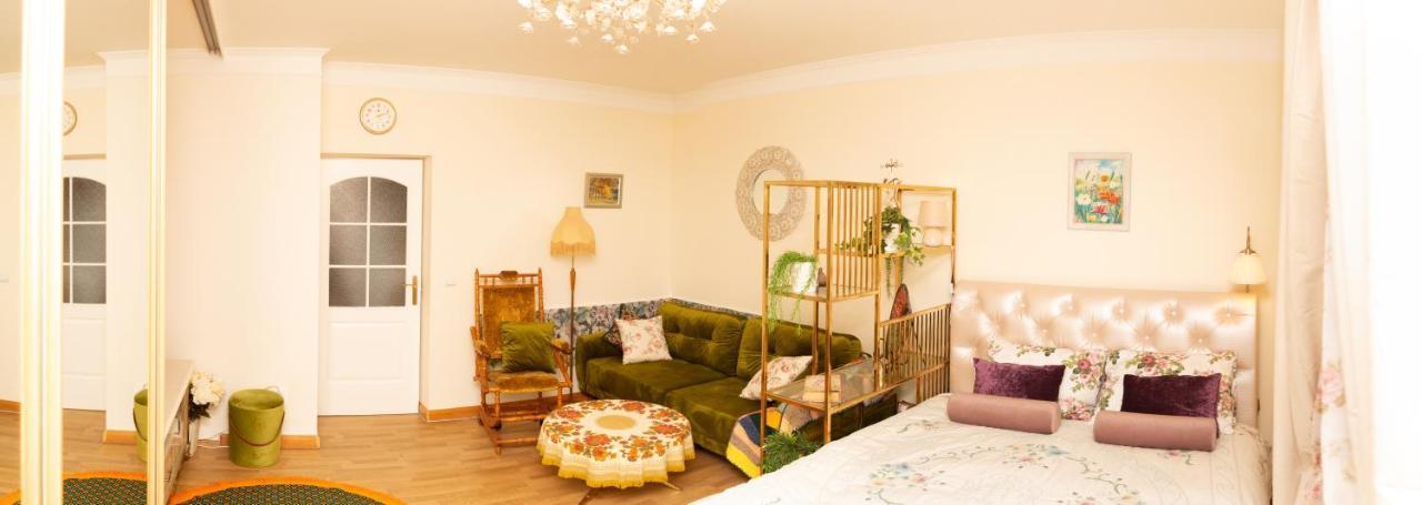 Apartamento La Boheme - The Magic Of Riga & Free Parking Exterior foto